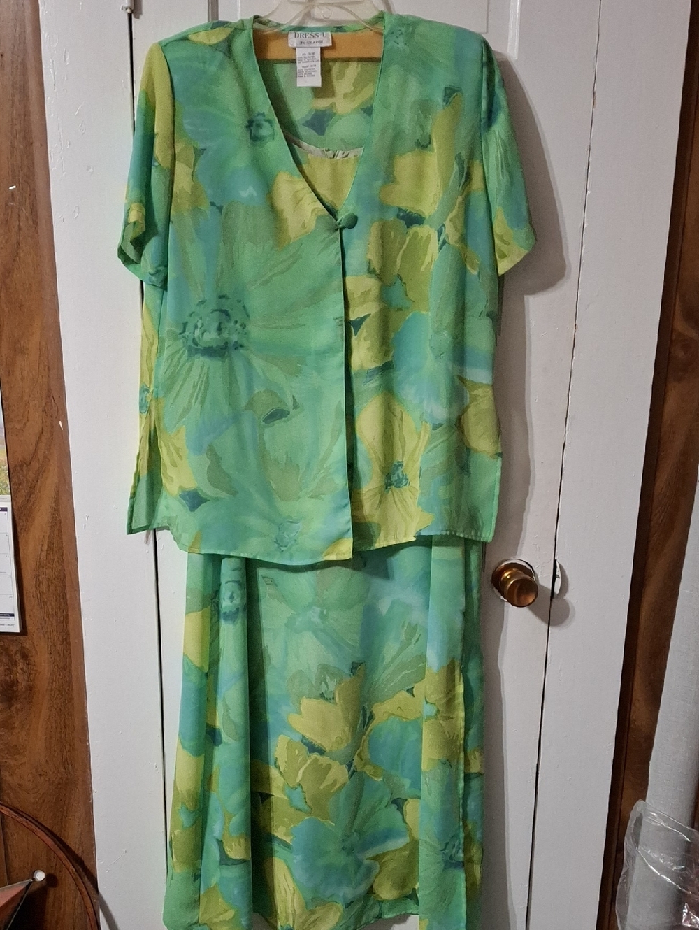 Floral Two-Piece Dress Set in Green and Yellow (Mis267)